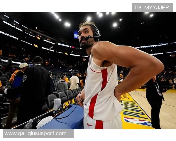 篮板球劣势明显科尔考虑频繁启用双塔阵容进行调整