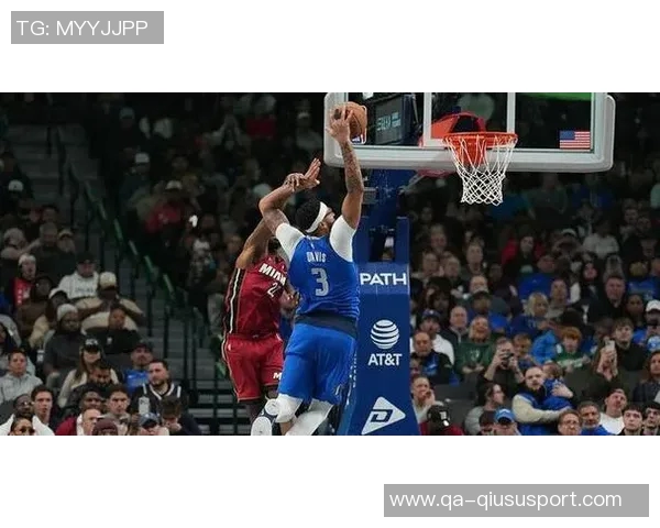 浓眉称赞弗拉格学习能力强助其适应比赛节奏并做出正确决策