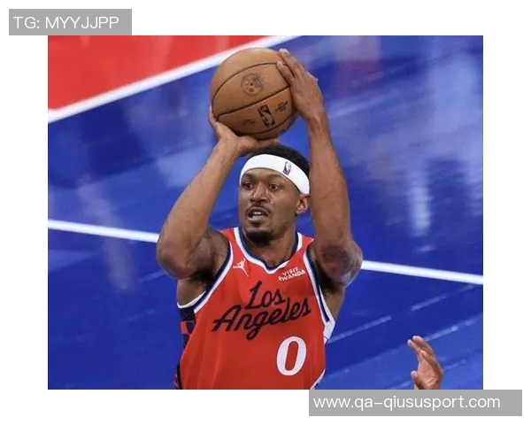 比尔的进攻能力为何至关重要小卡称其为真正的三威胁得分手